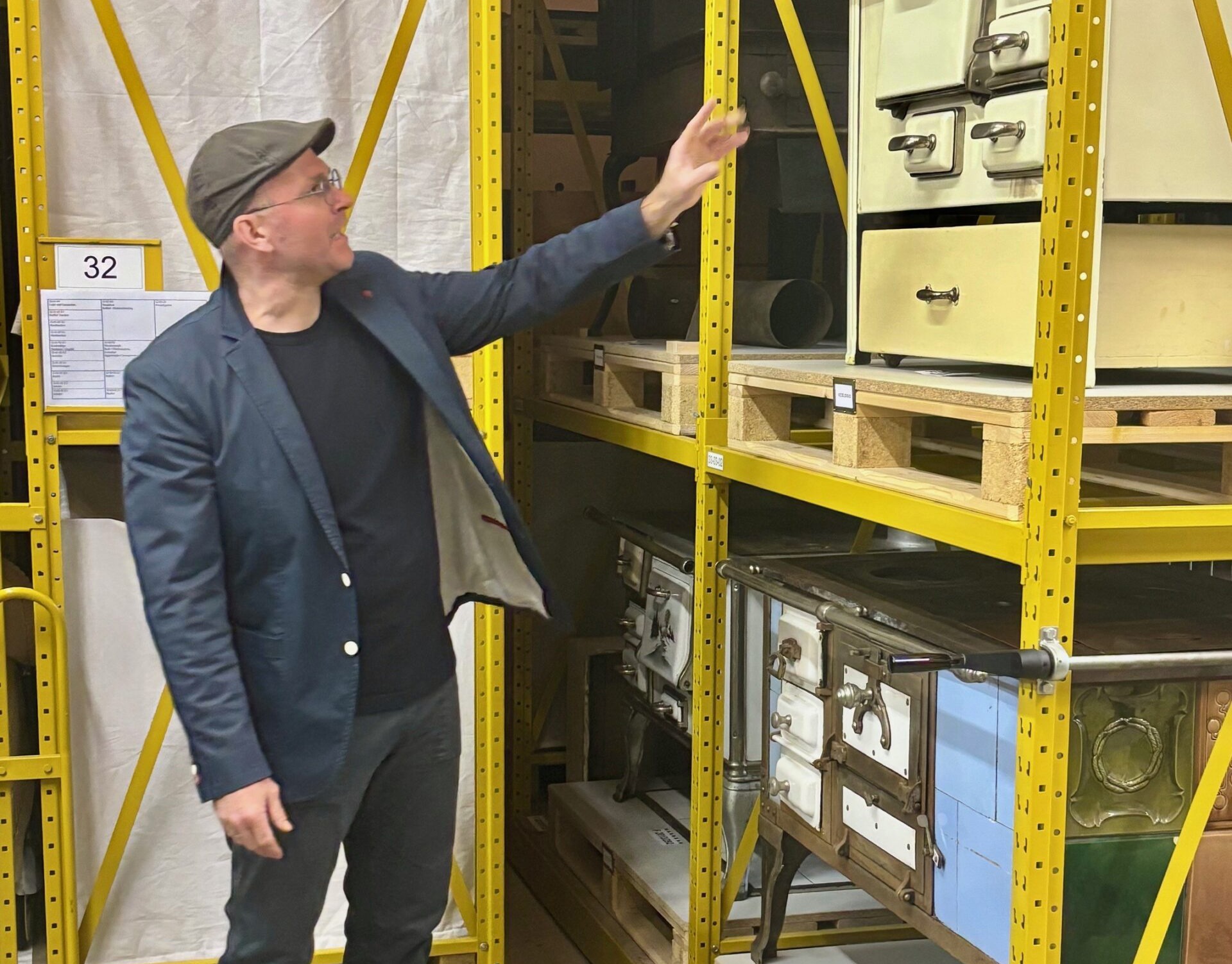 Blick hinter die Kulissen – Depotführung mit Konrad Obermeier
