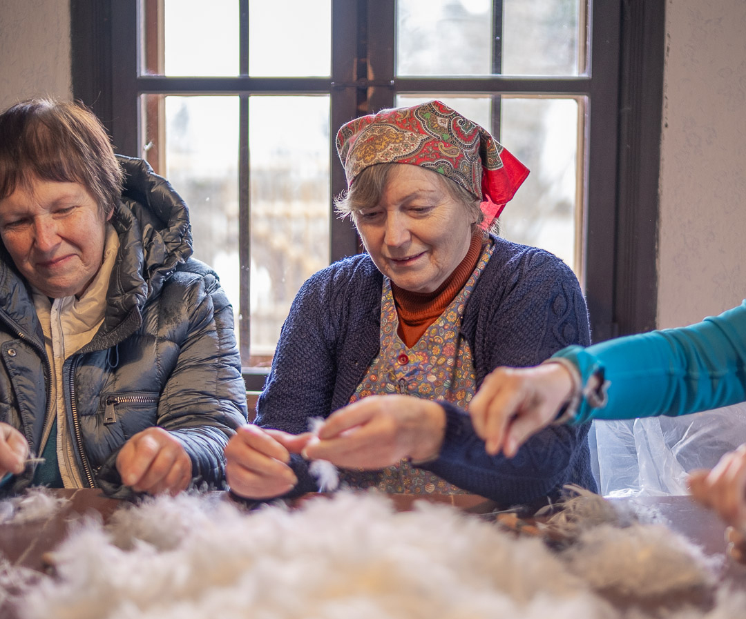 Winterarbeit in der Bauernstube