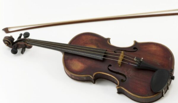 Der lange Weg einer Geige Der lange Weg einer Geige